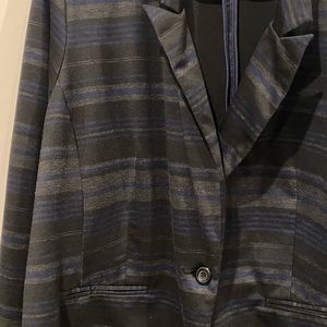 Beautiful Blue black and charcoal gray striped women’s blazer, 2X,